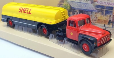 Corgi 1/50 Scale 74602 - Citroen Type 55 Semi Citerne Fuehauf Shell Cert No.2