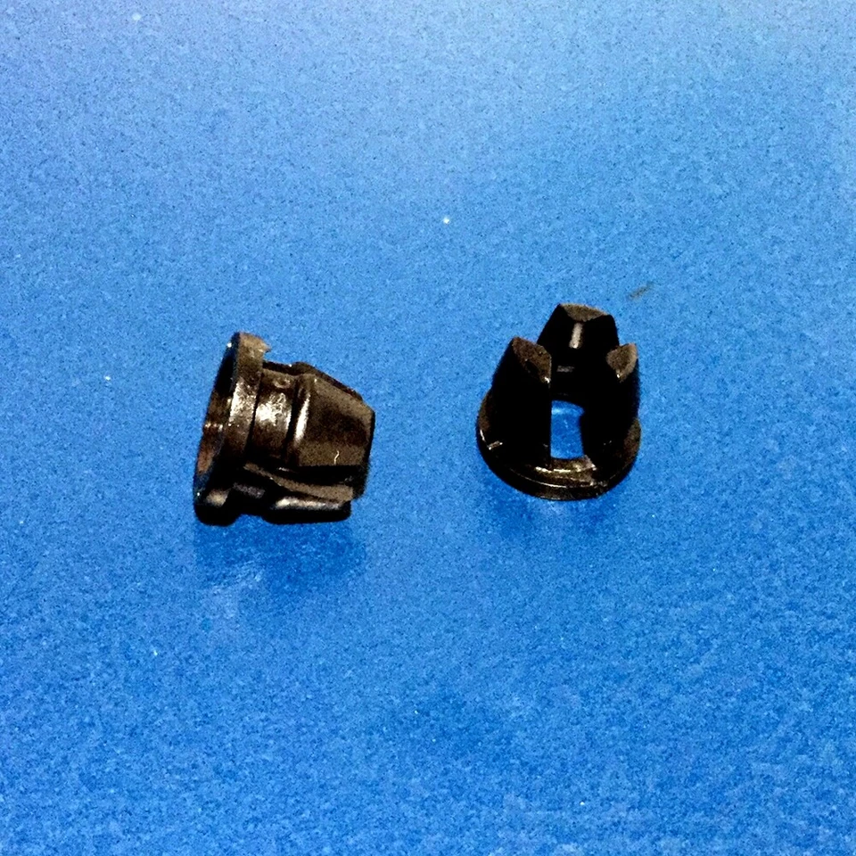 25 piezas para ojales de luz marcadora lateral y rejilla Ford N807994-S tuerca de clip de orificio de 10 mm Foto 3 de 4