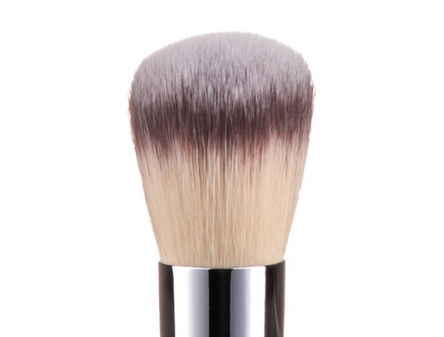 nip younique powder/concealer brush - cruelty free perfection