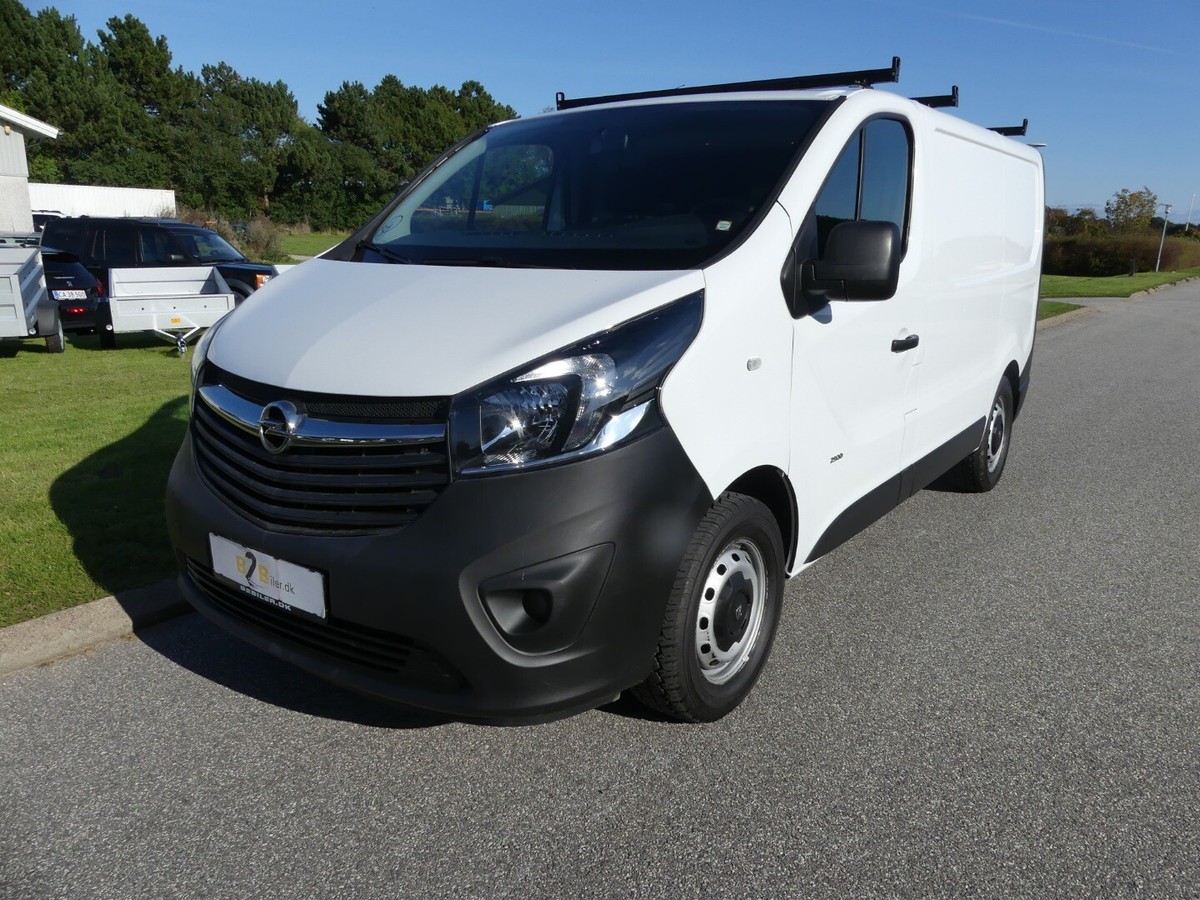 Opel vivaro 2015