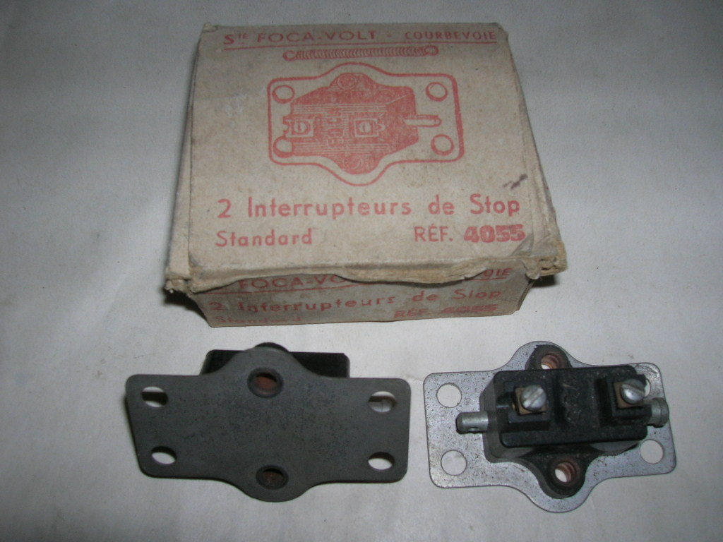 Solution aux pannes de feux de stop sur Renault et Citroën d'époque