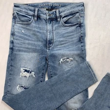 American Eagle Super Hi-Rise Jegging Jeans Size 6 Ripped Distressed Light Wash