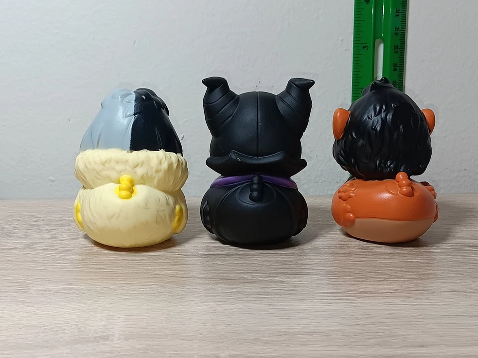 *ENVÍO GRATUITO* 2.5" Villanos Disney 3PK Pato de Goma Maléfica Cruella De-Vil Cicatriz Foto 3 de 4