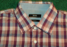 Hugo Boss Short Sleeve Button Shirt Men Medium Slim Fit burgundy/pink