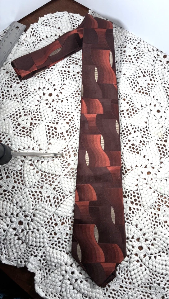 Hermosa corbata de cuello Silk Concepts de Claiborne COBRE BRONCE Foto 2 de 4