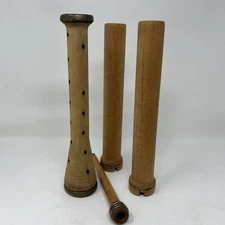 MIXED LOT 4 VINTAGE PRIMITIVE WOOD TEXTILE THREAD SPOOLS OR BOBBINS INDUSTRIAL