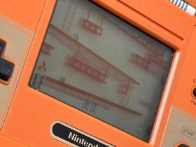 Nintendo Game & Watch Donkey Kong console - Tested and working.