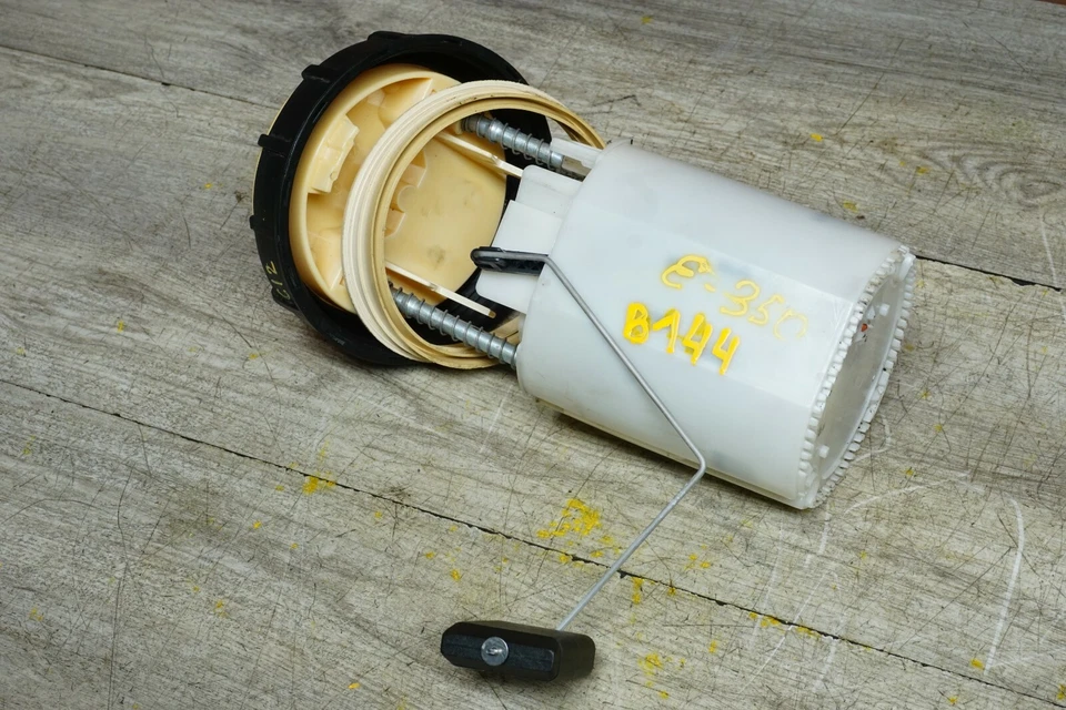 2006-2009 MERCEDES E350 W211 ПРАВЫЙ БАК ТОПЛИВНЫЙ ГАЗОВЫЙ НАСОС ДАТЧИК УРОВНЯ OEM - Изображение 4 из 4