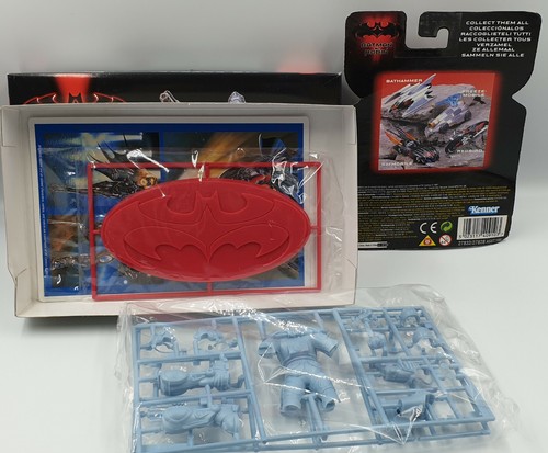 Batman & Robin: Freeze-Mobile Carded Die Cast Model & Model Kit - Bild 5 von 6