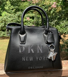 dkny
