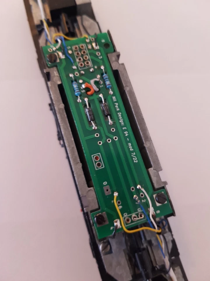 Digital-Platinen-Set mit LEDs (warm-weiß) H0 Roco E-Lok E94 , einfache Montage !