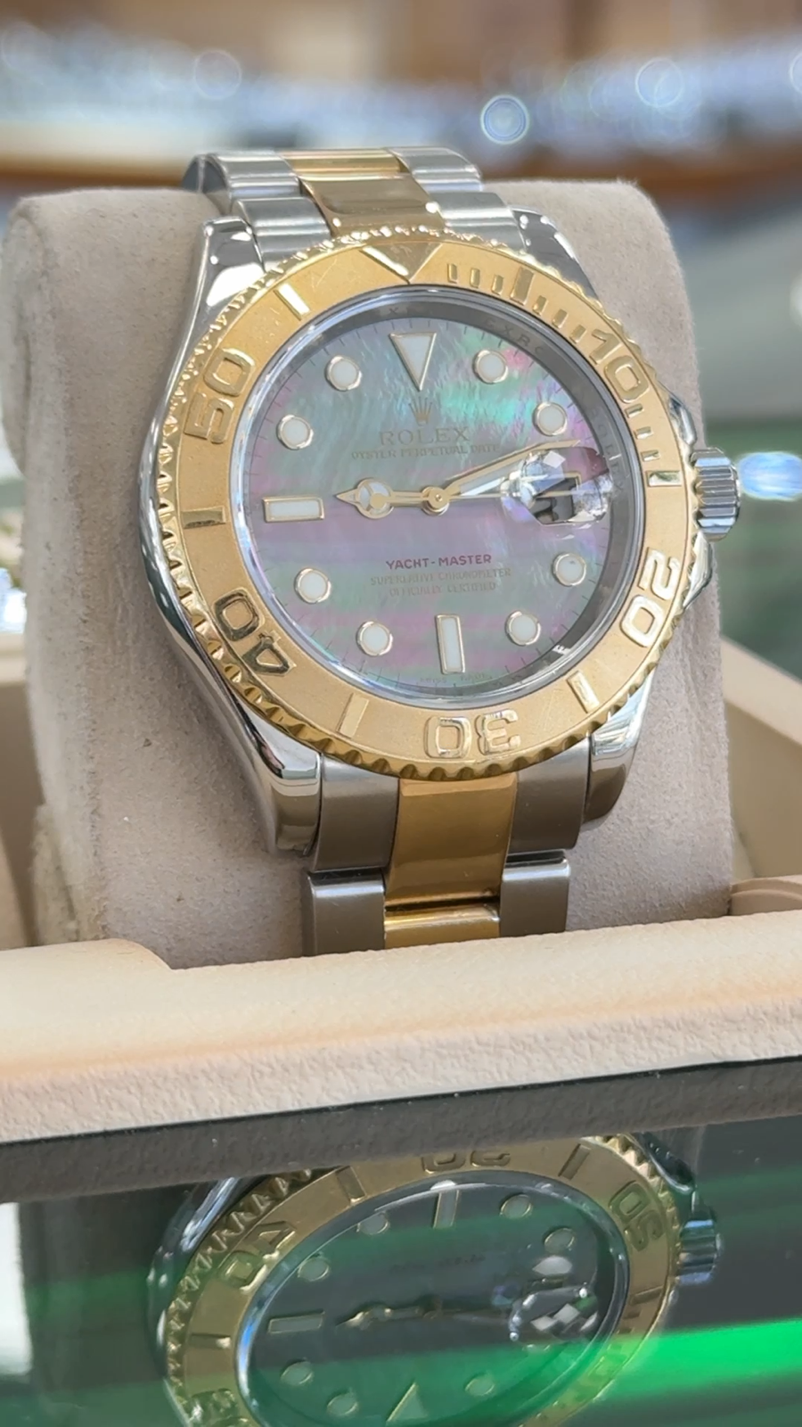 Rolex Yacht-Master 40mm 16623 FACTORY Tahitian Mother of Pearl Steel /Gold B/PPR - Image 2