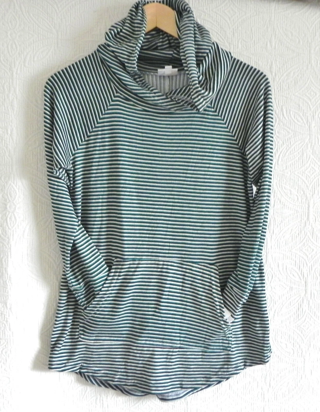 Lularoe Amber Hoodie Striped Raglan/Long Sleeve Pullover Kangaroo Pocket Size S