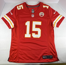 Nike Kansas City Chiefs Patrick Mahomes 15 NFL Women  s Jersey L Red
