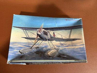 Classic Airframes Aircraft 1:48 Plastic Airplane Kit #476 6105