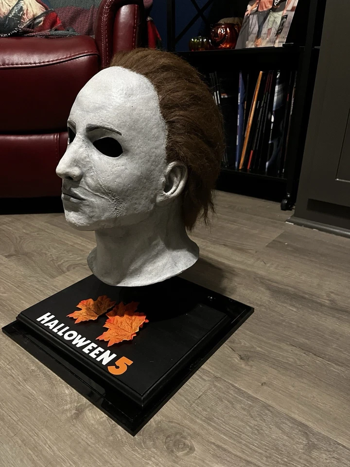Máscara Michael Myers KNB5 Halloween 5 Foto 2 de 4