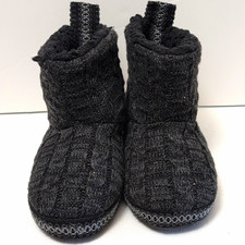 Muk Luks Women s Bootie Slippers Plaid Black/Gray Pull-On US 5.5 Size 5/6 Small