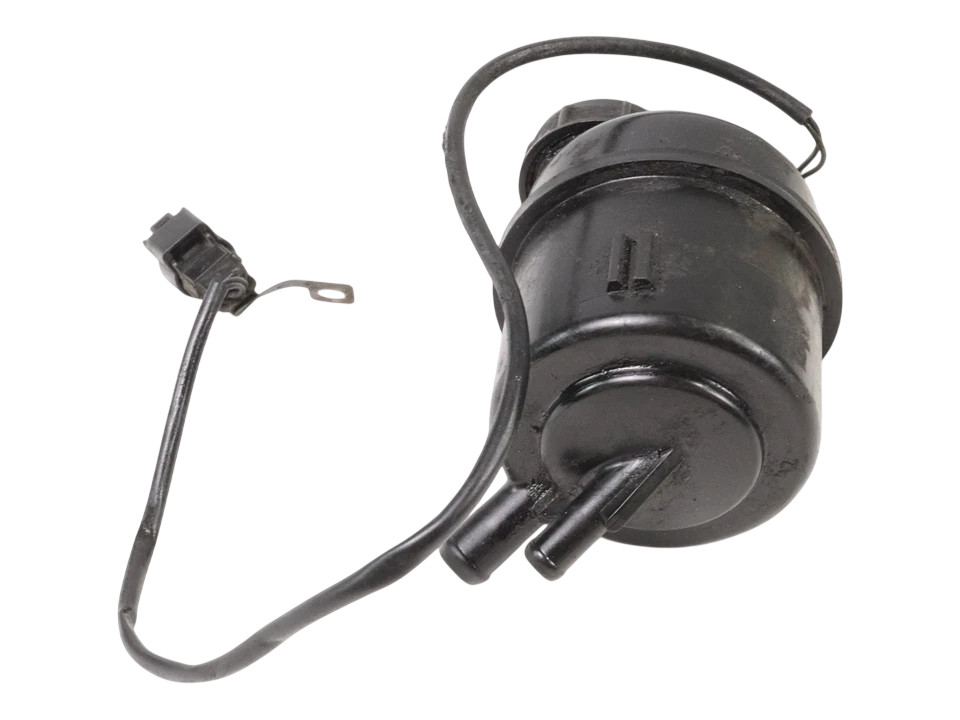 Fluid Reservoir Tank Fits 2004-2008 Maserati Quattroporte 4.2L Gas P/N 184968