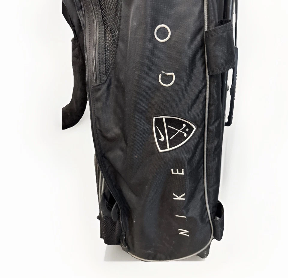 Bolsa de golf Nike soporte sobre el hombro tecnología Izzo negra 33 pulgadas Foto 2 de 4