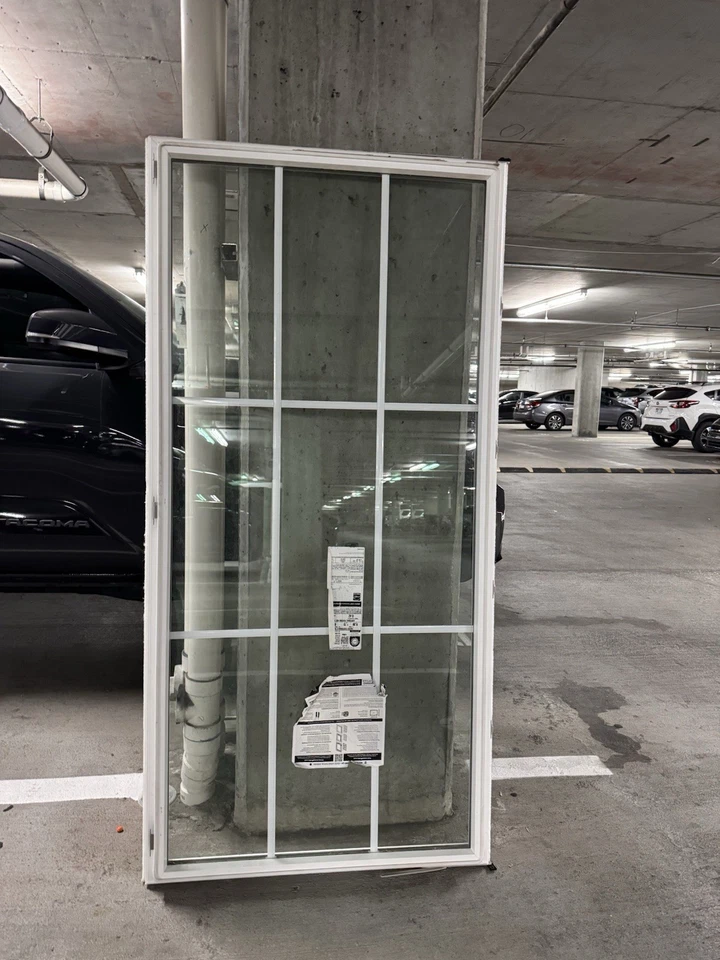 Ventanas abatibles serie Pella 250 - 107,5” x 71,5” - Vinilo blanco, caja abierta (2 piezas) Foto 2 de 4