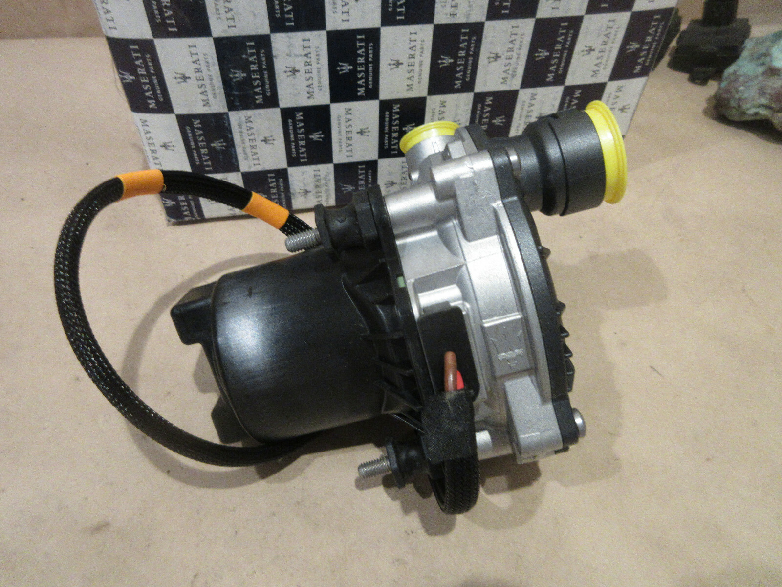 Maserati Quattroporte Secondary Air Pump P/N 670003500 eBay