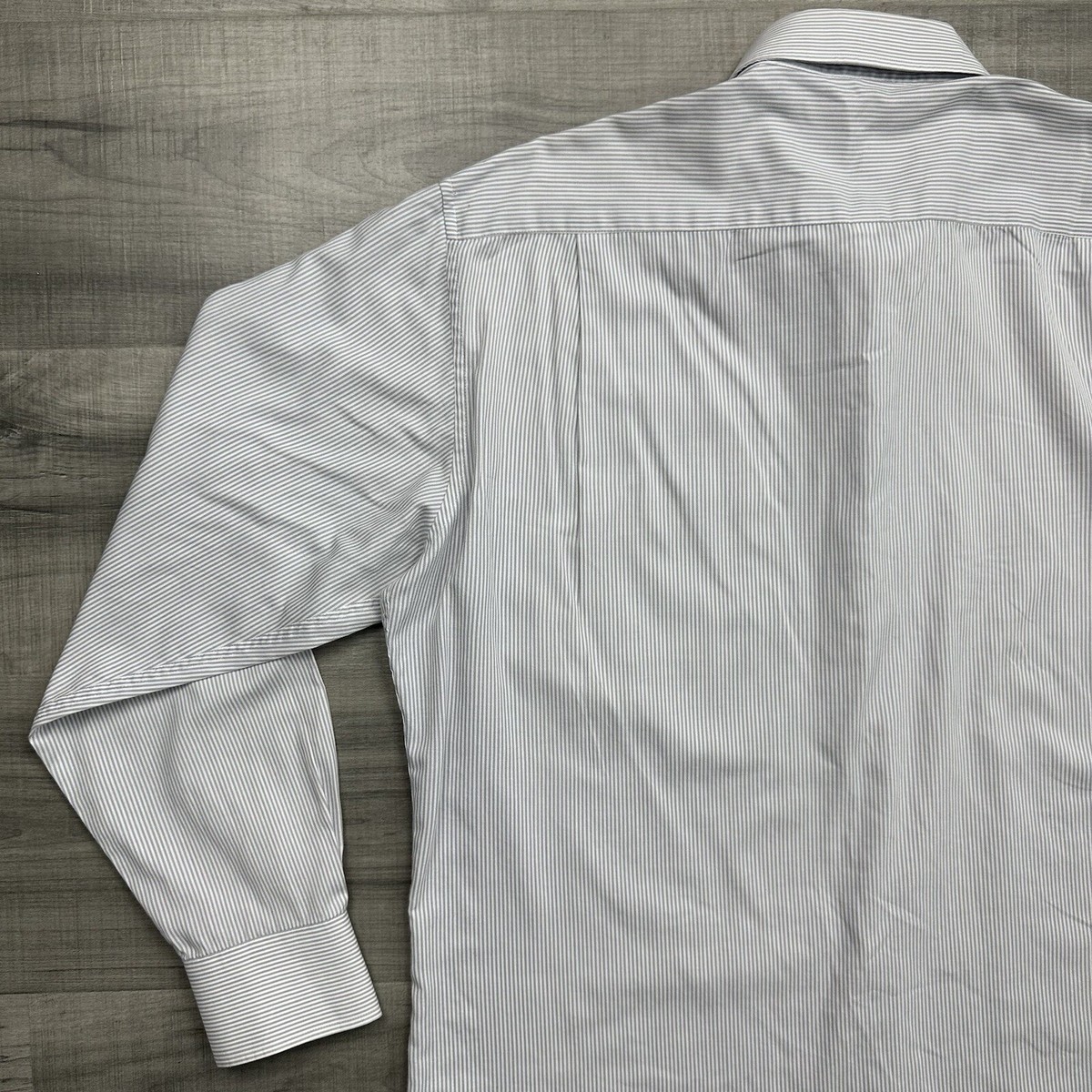 Givenchy Mens Shirt Size 105 Slim L Button Up Collared Dress Givenchy Mens Shirt Size 105 Slim L Button Up Collared Dress