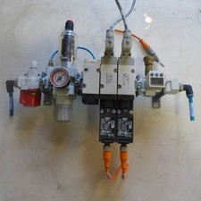 U201 SMC / OMRON PNEUMATIC AIR LINE MANIFOLD DRYER UNIT FREE SHIPPING