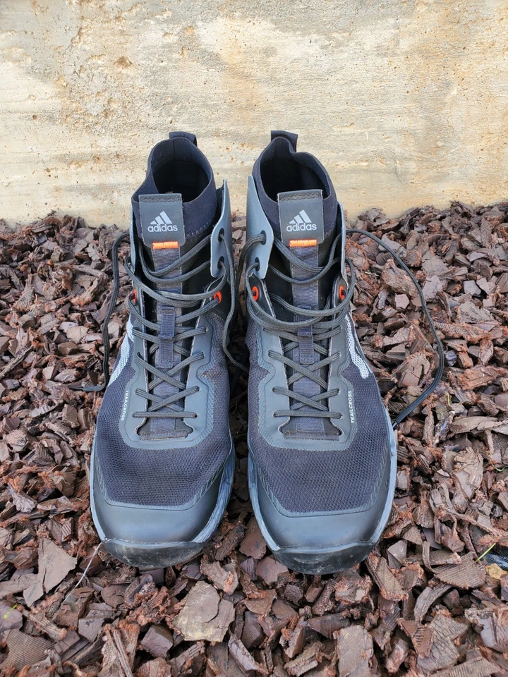 Mountain Biking Shoes - Image 3 of 4