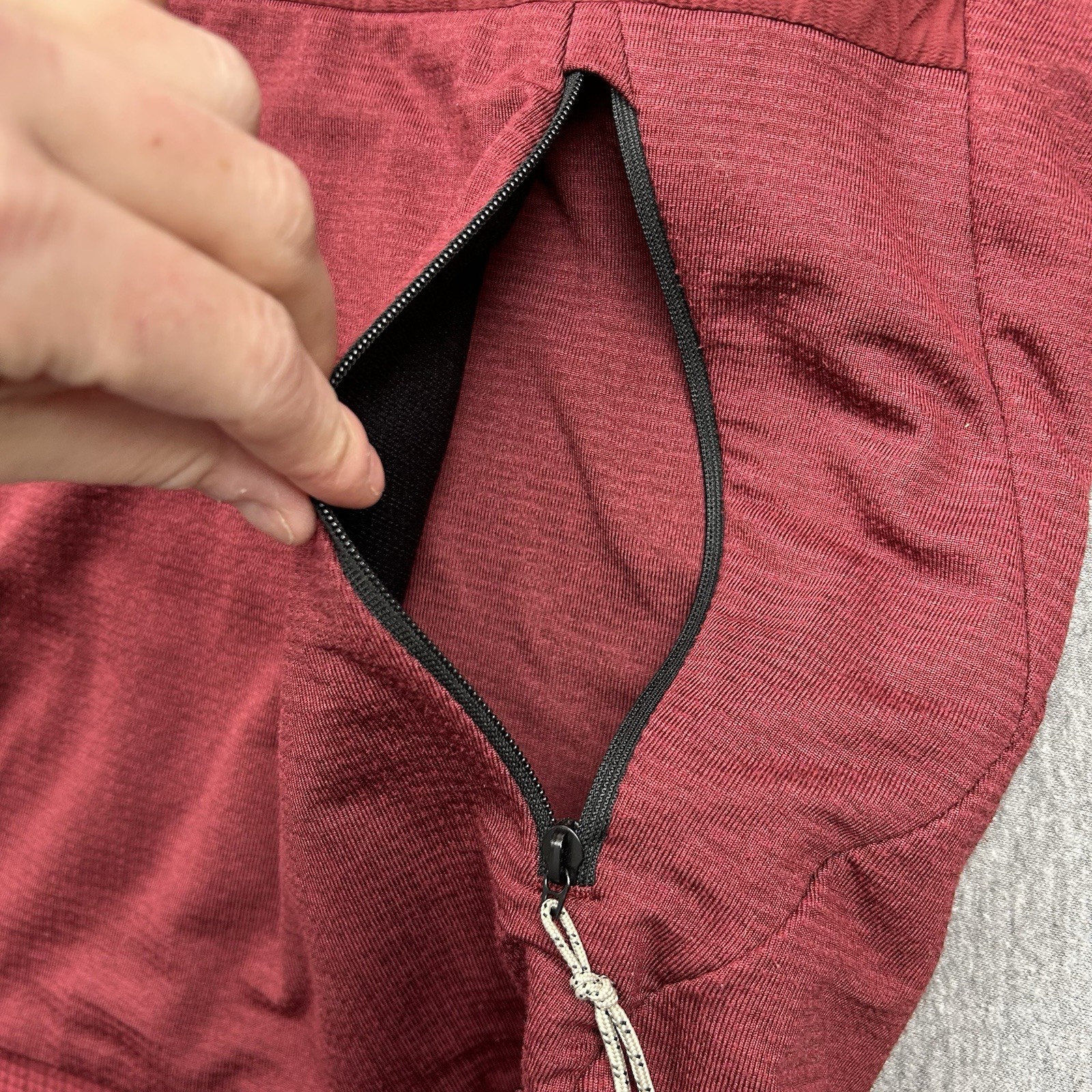 REI Full Zip Softshell Red Jacket Zip Pockets Men… - image 4