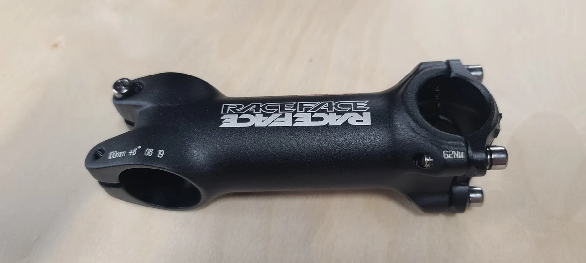 Achetez des Contec HS-40 Jeu De Direction 1 1/8 Aluminium - Noir chez HBS