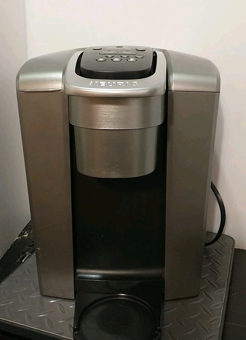 Keurig K-Elite Pod Coffee Machine Silver/Black, K-Cup Compatible. (Working )