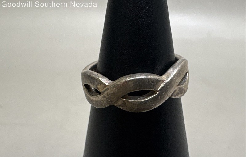Sterling Silver Intertwined Band Design Ring - Size 7.25