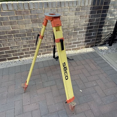 Stativ Tri-Max Seco Standard Schnellspanner für Laser Wasserwaage Dumpy gelb Industrie