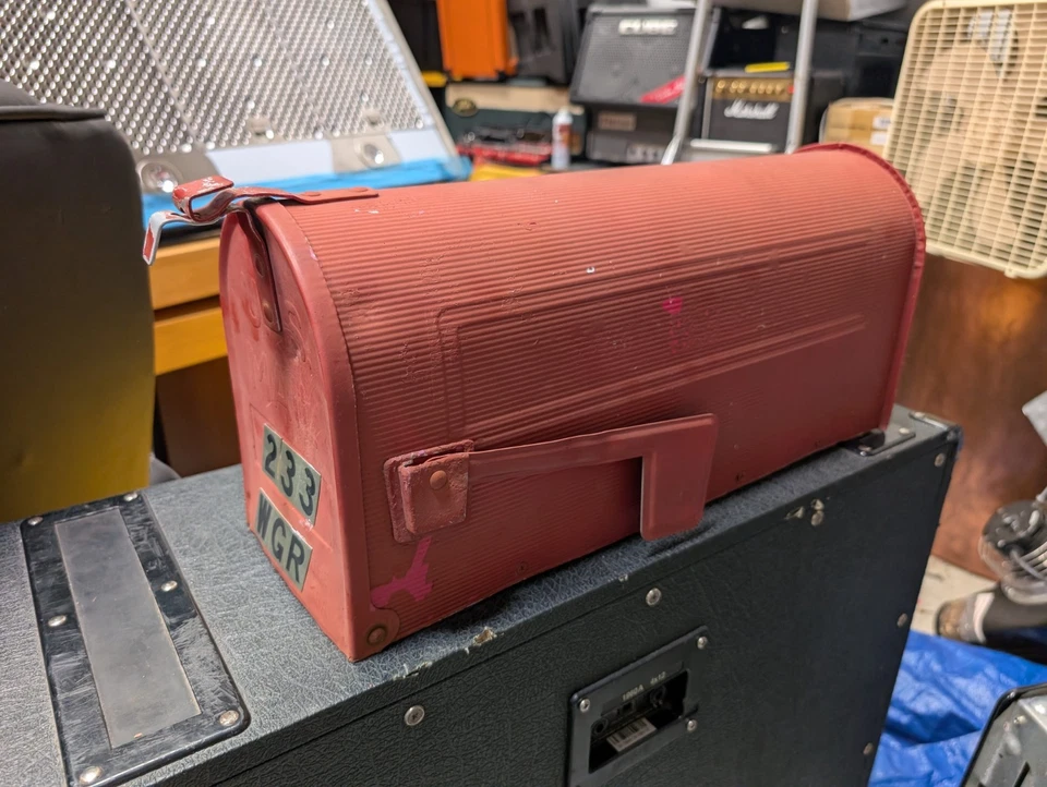 Southern Gemini RuraL mailbox 19" RED! PINK! - Image 3 of 4