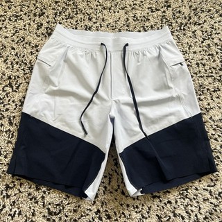 Lululemon Train To Beach Shorts Chalk White Navy Blue Mesh Lined Men’s Medium