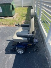 PRIDE JAZZY SELECT POWER CHAIR