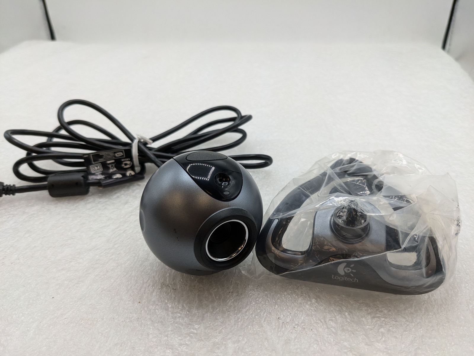 Logitech Webcam V-UAX16 Gray 861306-0000 PID LZ649BC Free Shipping | eBay