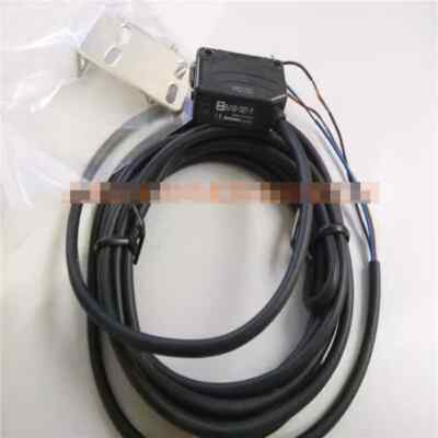 Photoelectric sensor BJ100-DDT-P
