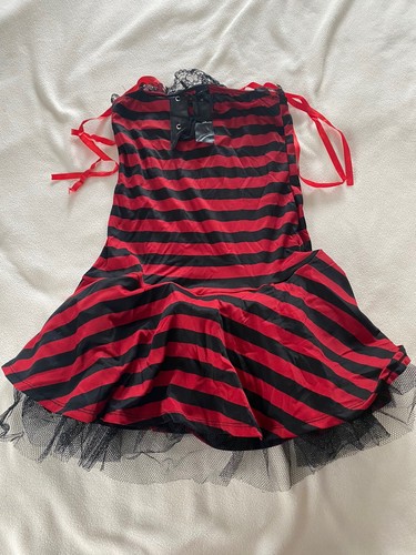 Pirate Cutie Tween 5 Piece Costume Size X-Large 12-14 - Picture 2 of 10