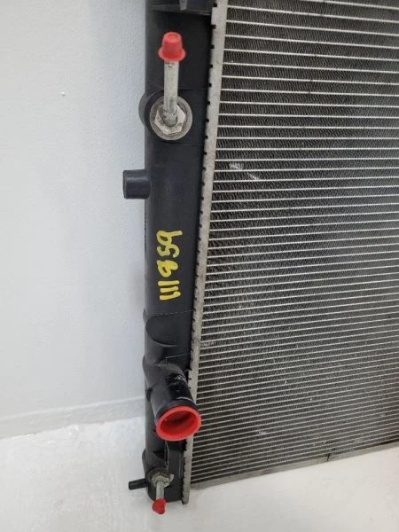 2007-2012 NISSAN VERSA Radiator Hatchback With CVT 21460ZW40A        Foto 3 de 4
