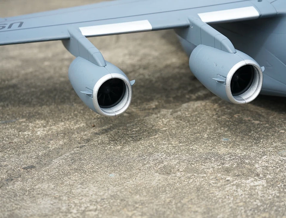 XFly C-17 Globemaster III. Quad 40mm EDF, ARTF. 1200mm Wingspan. - Image 4 of 4