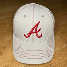 Atlanta Braves Light Gray Off-White Red Logo Structured Adjustable Hat Cap MLB