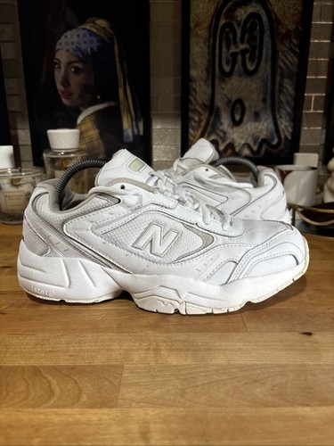 New Balance 452 White Trainers Size U.K. 9 43