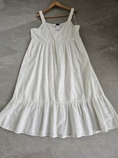 Woman's beautiful cream embroidered, cotton summer midi dress size 22. New