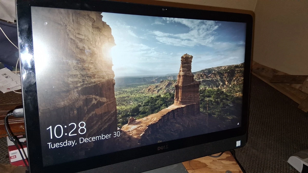 Dell Intel Core i3 7th Gen. 8 GB RAM PC Desktops & All-In-One