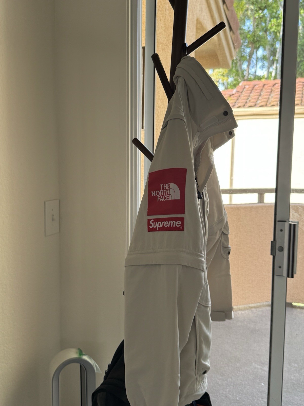 Supreme The North Face Trekking Convertible Jacket White Size Small image 2