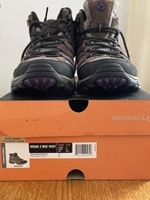 Merrell Women Moab 2 Mid Ventilator  Size 7.5    WIDE    Blacken Purple      NEW