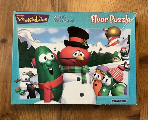VTG VeggieTales Floor Puzzle 40 Pc Bob The Tomato Winter Snowman Larry Cucumber