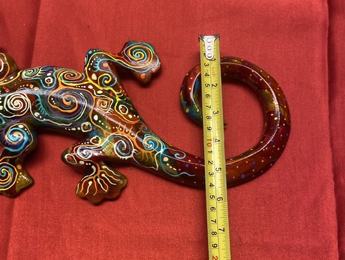 Figurina da parete vintage la lucertola è in legno e decorata bel colore - Foto 4 di 5