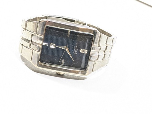 Luxe Diamond Silver Tone Date Indicator Stainless Steel Band Watch 7 Inch - Picture 3 of 8